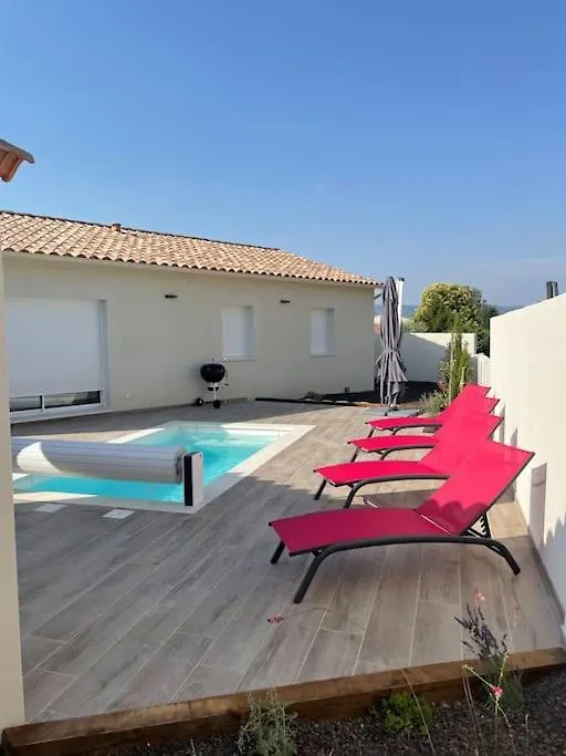 Magnifique villa avec piscine extérieure Alleins France